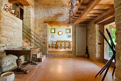 Villa in Borgo Pace mit Pool