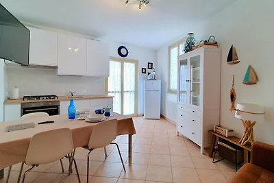 Appartement in Luino met gedeeld zwembad