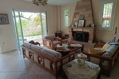 Abgeschiedenes Ferienhaus in Kalavrouza mit B...