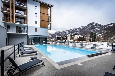 Sonniges Alpenrefugium mit Sauna und Pool