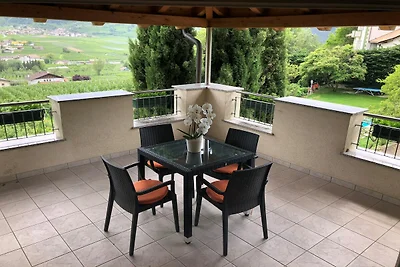 Wohnung in Goldrain mit Pool und Bergblick