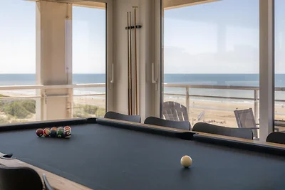 Wohnung mit Panoramablick auf das Meer in De...