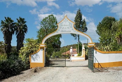 Accogliente casa colonica con piscina a...