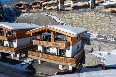 Chalet cerca del telesilla con jardín