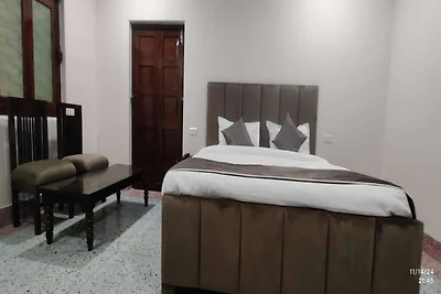 Residenza Bairhana Road Prayagraj