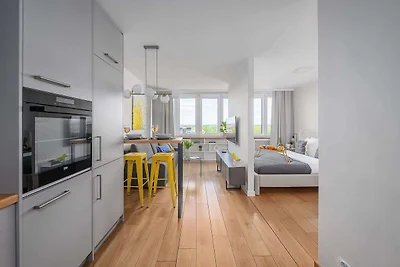 Riverside Flat near Center