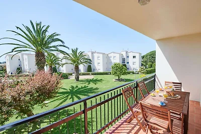 Apartment für 5 Personen mit Terrasse