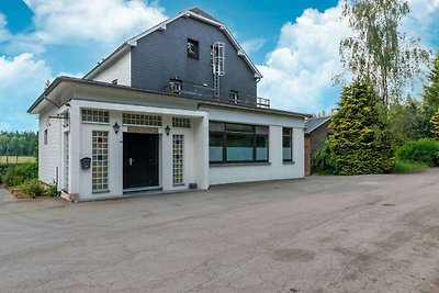 Schöne Villa mit Pool und Sauna