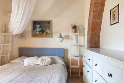 Ruhige Wohnung in Riparbella mit Garten