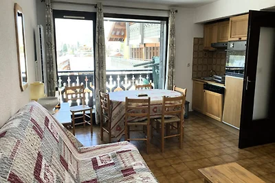 Appartement in Les Carroz met uitzicht op de...