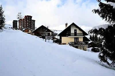 Chalet a Le Saut vicino Sci & Giardino