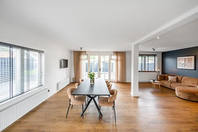 Geräumiges Ferienhaus im Zentrum von Langweer