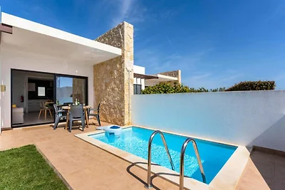 Casa a Sagres con piscina vicino alle spiagge