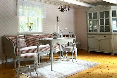 8 persone case ad SKYLLBERG-By Traum