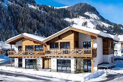 Hochwertige Ferienwohnung mit Skiraum in...