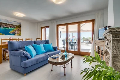 Appartamento fronte mare con balcone