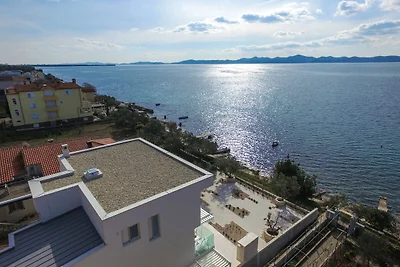 Villa di lusso con giardino privato a Kožino
