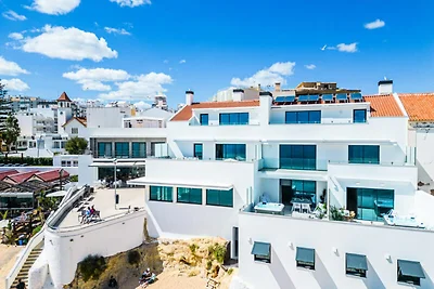 Appartamento ad Armação con piscina...