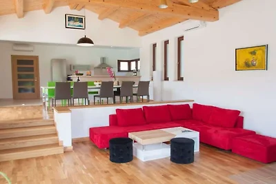 Villa in Svetvincenat mit Schwimmbecken