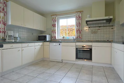 Modernes Ferienhaus in Robertville mit Garten