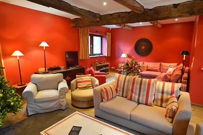 Ferienhaus in Mettet mit Garten
