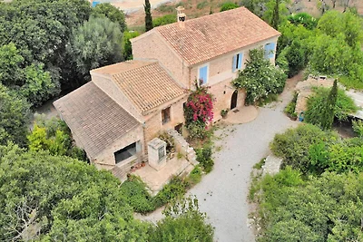 Haus in Llubá mit Pool und Grillplatz