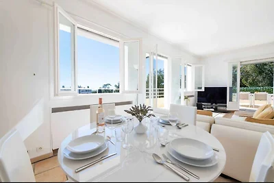 Penthouse mit Meerblick und klimatisiertem Po...