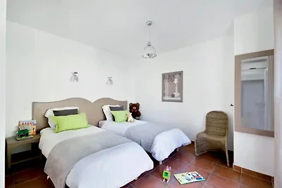 Geräumige Villa in Cavalaire-sur-Mer für 8...