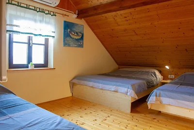 Hillside Haven Holiday Home with Sauna and Ho...