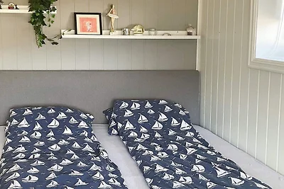 6 Personen Ferienhaus in AVERØY-By Traum