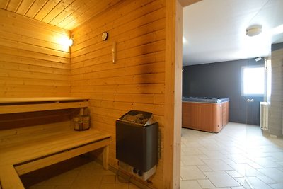 Luxuriöse Villa in Robertville mit Sauna und...