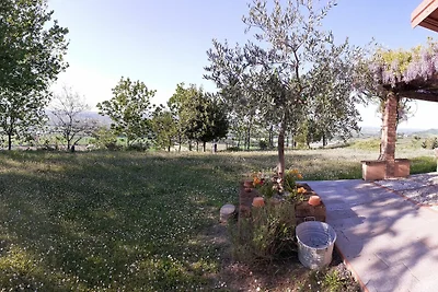 Haus mit Blick auf die Hügel