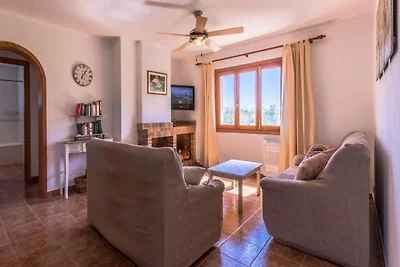 Ruime villa in Alcúdia met zwembad