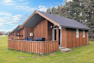 Hütte im Campingresort mit Heizung