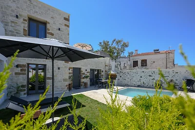 Accogliente villa con vista sul giardino
