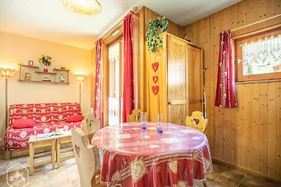 Voll ausgestattetes Studio mit Balkon