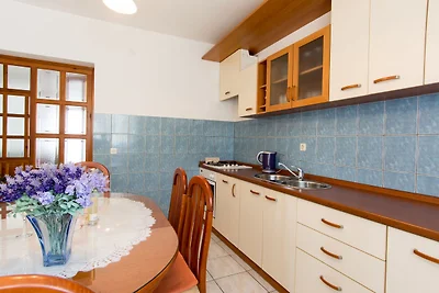 Moderne Ferienwohnung in Seget Donji mit...