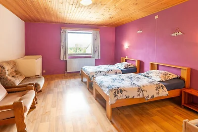Ferienhaus in Montleban mit Sauna