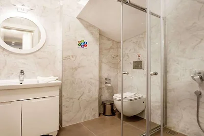 Villa in Kalkan mit Schwimmbecken