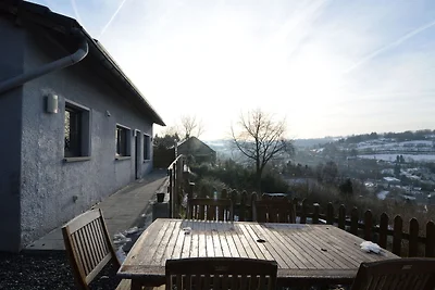 Geräumiges Ferienhaus in Malmedy mit Sauna
