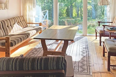 Maison de vacances pour 6 a Vingåker-By Traum