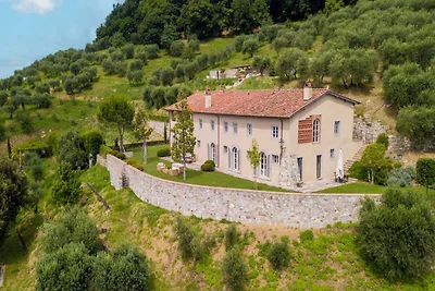 Luxusvilla mit 10 Schlafzimmern in Lucca