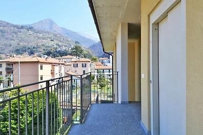 Piacevole appartamento a Dervio con balcone