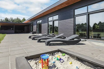 14 persoons vakantie huis in Væggerløse-By...