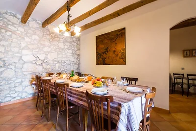 Lussuoso palazzo a la Múnia con piscina e...