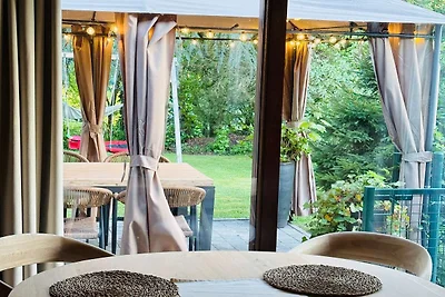 Einfamilienhaus mit Garten in der La Roche