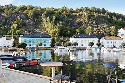 5 Personen Ferienhaus in Risør-By Traum