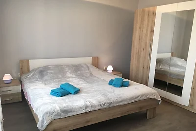 Stylish Apartment Icici - Three Bedroom Apart...