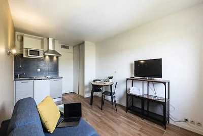 Appartement in Puyricard met Zwembad &...