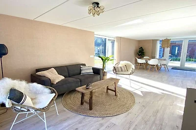 Villa in der Nähe von Stränden und Golfplatz